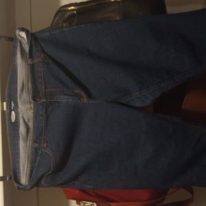 Mid-rise Old Navy super skinny jeans